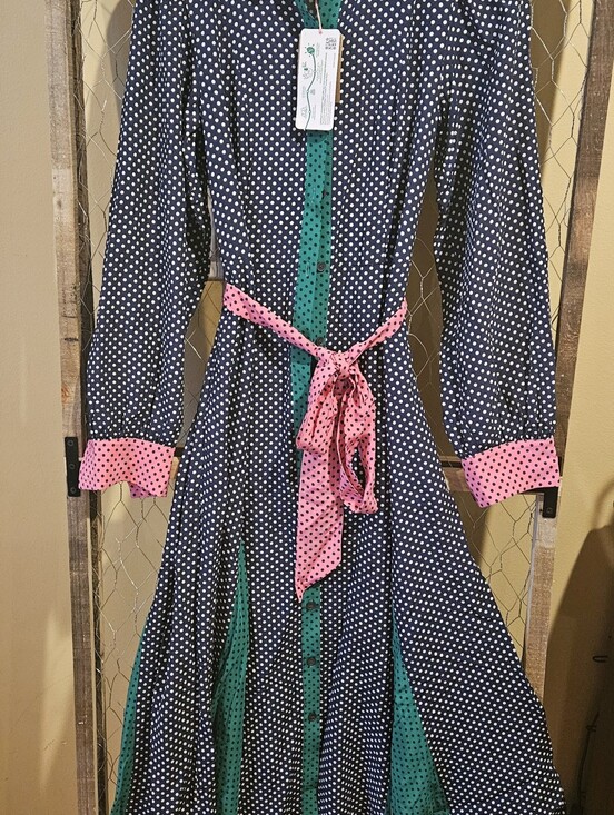 Boden Dresses & Skirts - Boden Navy Polka Dot Nightgown with Pink Belt and Green Trim